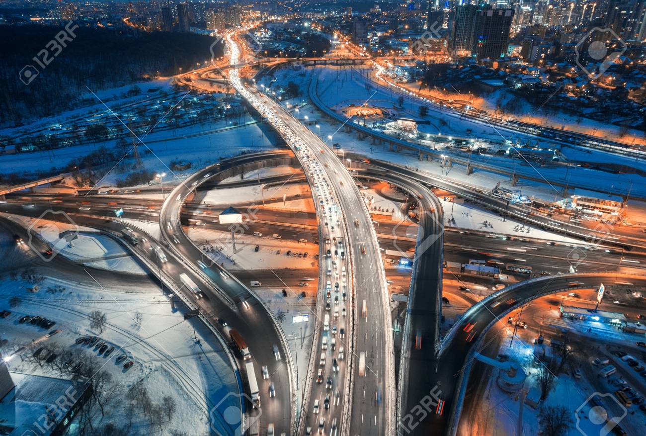 Autopista inteligente con sistemas ITS y telemetría en tiempo real
